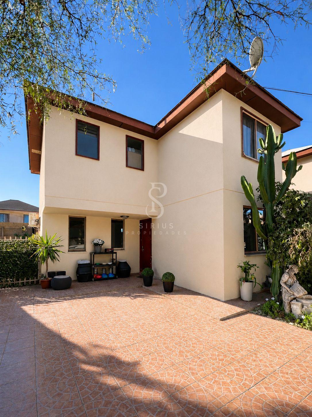 Venta de casa en villa cerrada